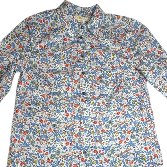 Boden Woman’s Blue Floral Button Down Shirt Size 6R - Picture 3 of 16